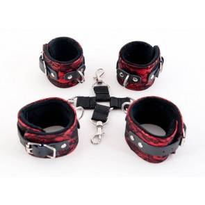 Кружевной бондажный комплект TOYFA Marcus (сцепка, наручники и оковы), красный